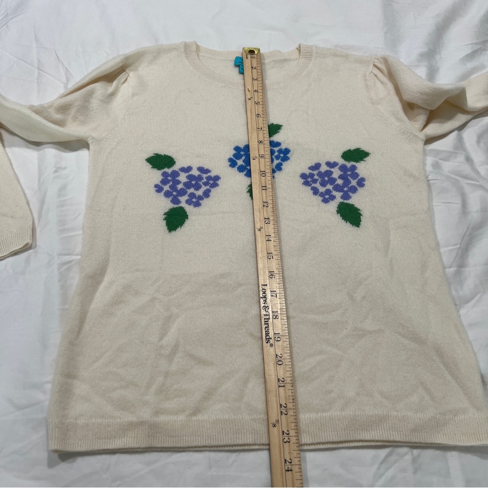Two Bees Cashmere Intarsia Hydrangea Long Sleeve Sweater Soft‎ Luxury Size S - Picture 10 of 11